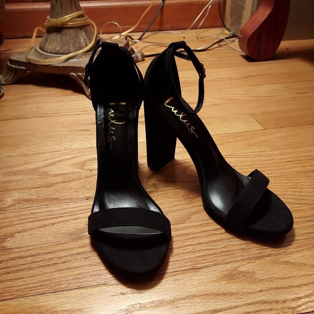 Lulus Black Sued 4" High Heels Shoes Size 7 Chunky Heel Ankle Strap - Picture 7 of 11